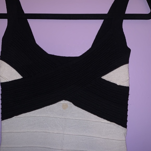 ⚡️ $5 FLASH SALE! ⚡️ GUESS Bodycon Dress - Picture 5 of 7